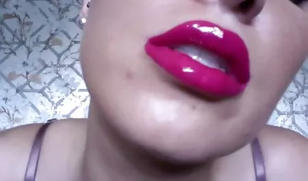 نوجوان آماتور در خانه واقعی داستان تصویری شهوانی جدید