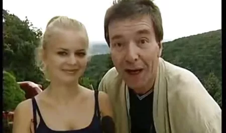 شخص ساده و معصوم داستان ولما شهوانی کره ای سیاه می رود