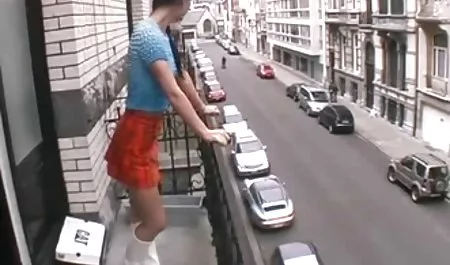 چهره عرق داستان سکسی تصویری شهوانی جدید شده در دامن