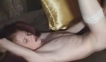 Hottie دانش داستان شهوتکده آموز در الاغ باند