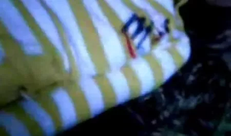 تقدیر روی سکس محارم شهوانی کفپوشهای او (آلمان)