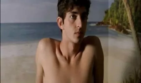 MILF Cuckold توسط داستان سکسی از سایت شهوانی پسرهای مختلف سیاه و سفید در حالی که شوهر لعنتی