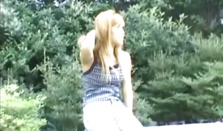 نوجوان شهوانی مصور سوراخ شده توسط یک شخص قدیمی لعنتی و صورت می شود