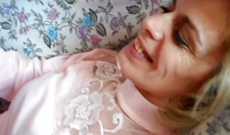 باند فهرست داستان های شهوانی MILF بلوند و سیاه